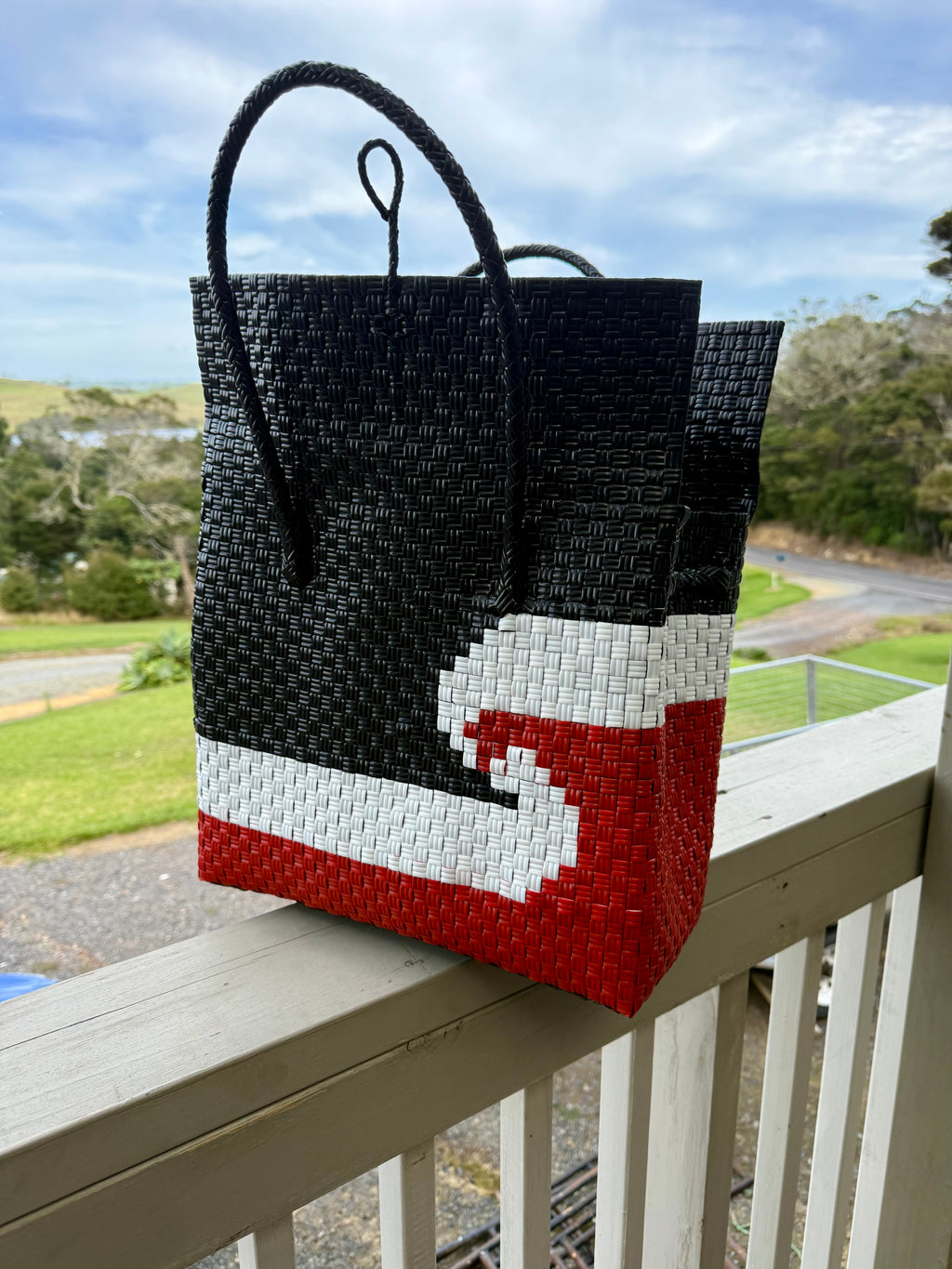 "Tino Rangatiratanga" Picnic Bag image 2