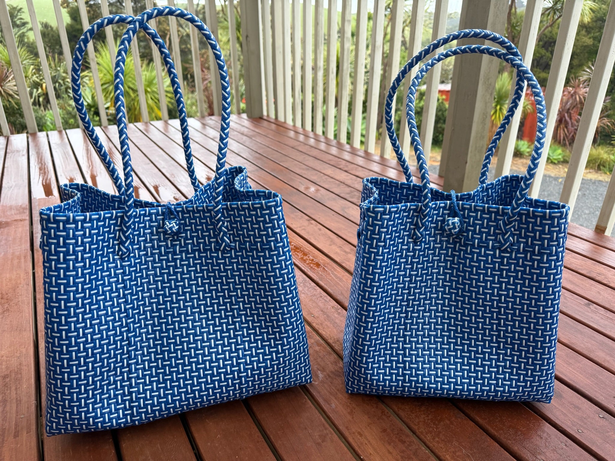 Blue/White Tote Bag image 0